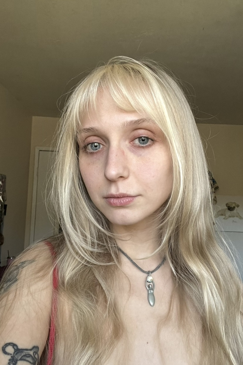 Emanuelle Rose Hill backdrop