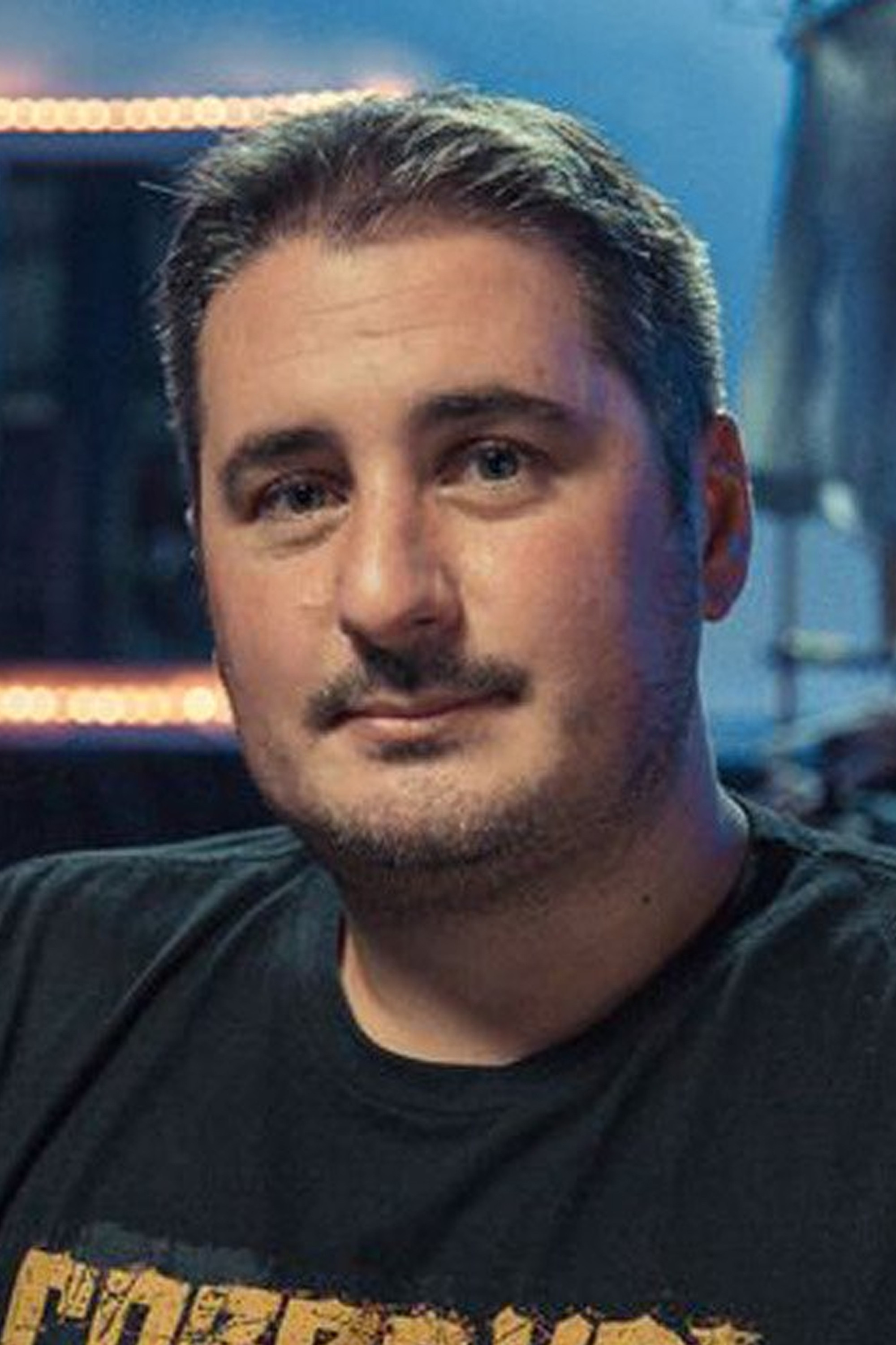 Hernán Moyano backdrop