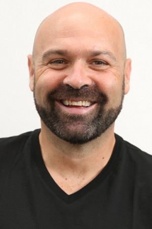 Ricardo Trogi backdrop