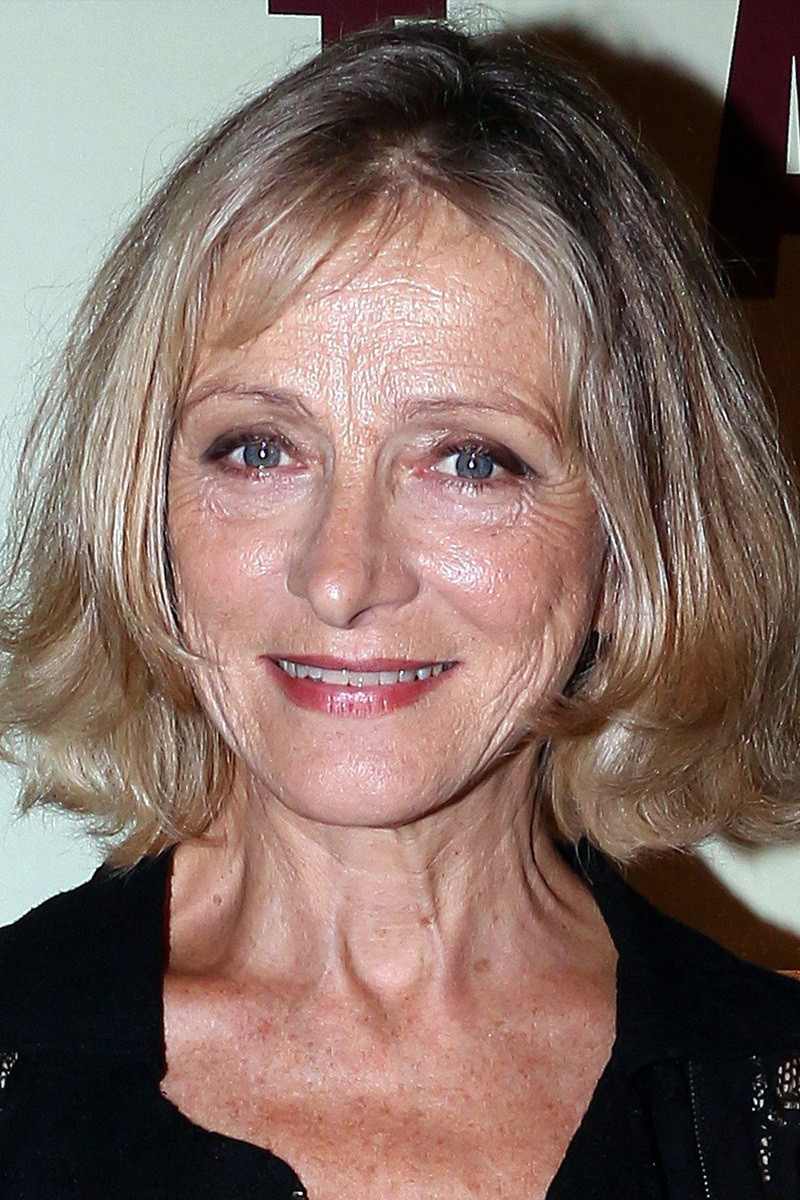 Beatriz Spelzini backdrop