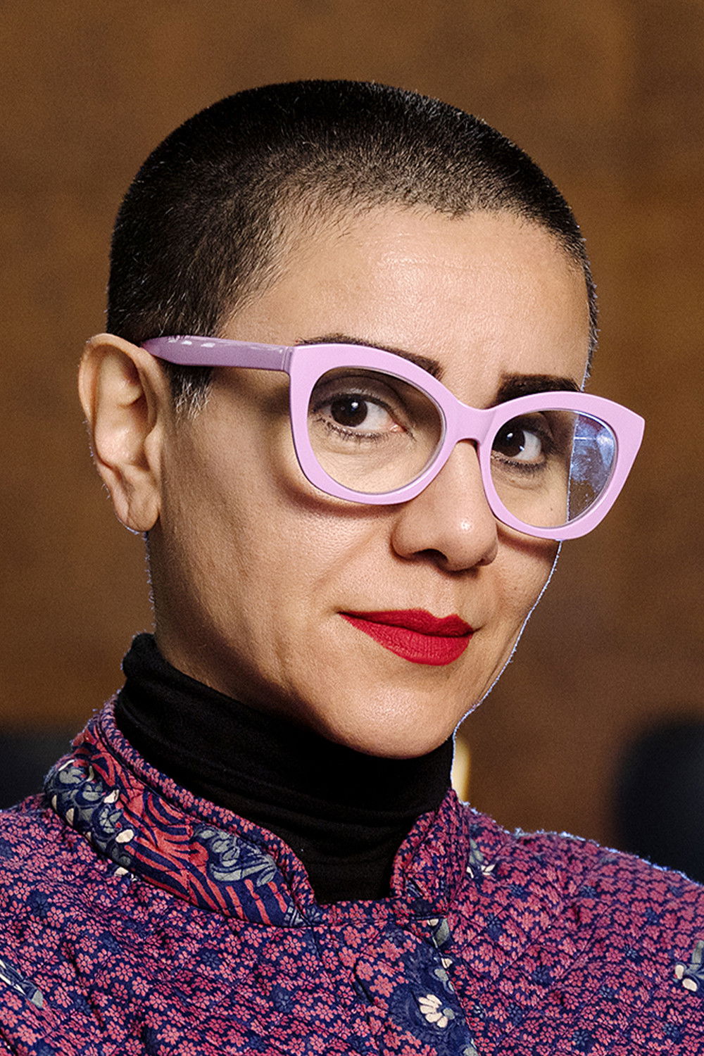 Mania Akbari backdrop