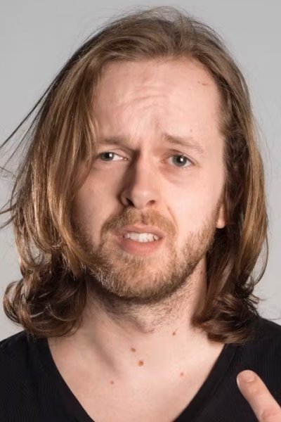 Elias Ehlers backdrop