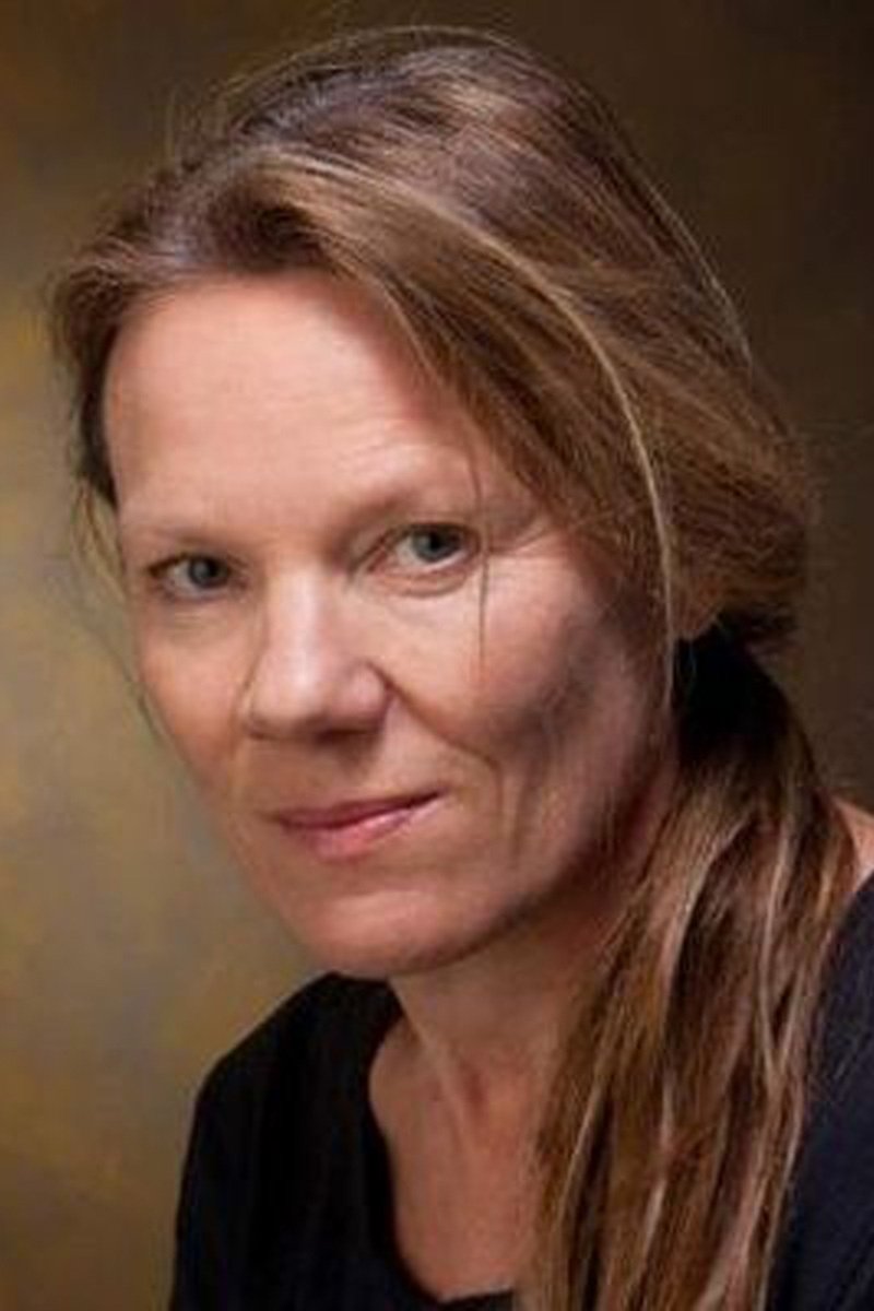 Nathalie Bécue backdrop