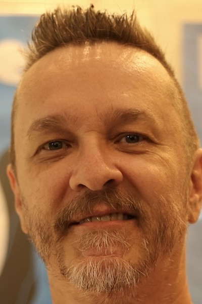 Fabiano Liporoni backdrop