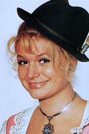 Dorothea Rau backdrop