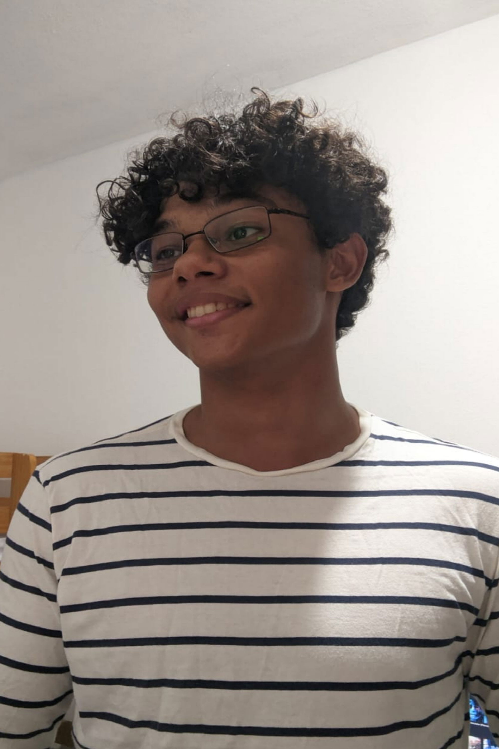 Vinícius Alencar backdrop