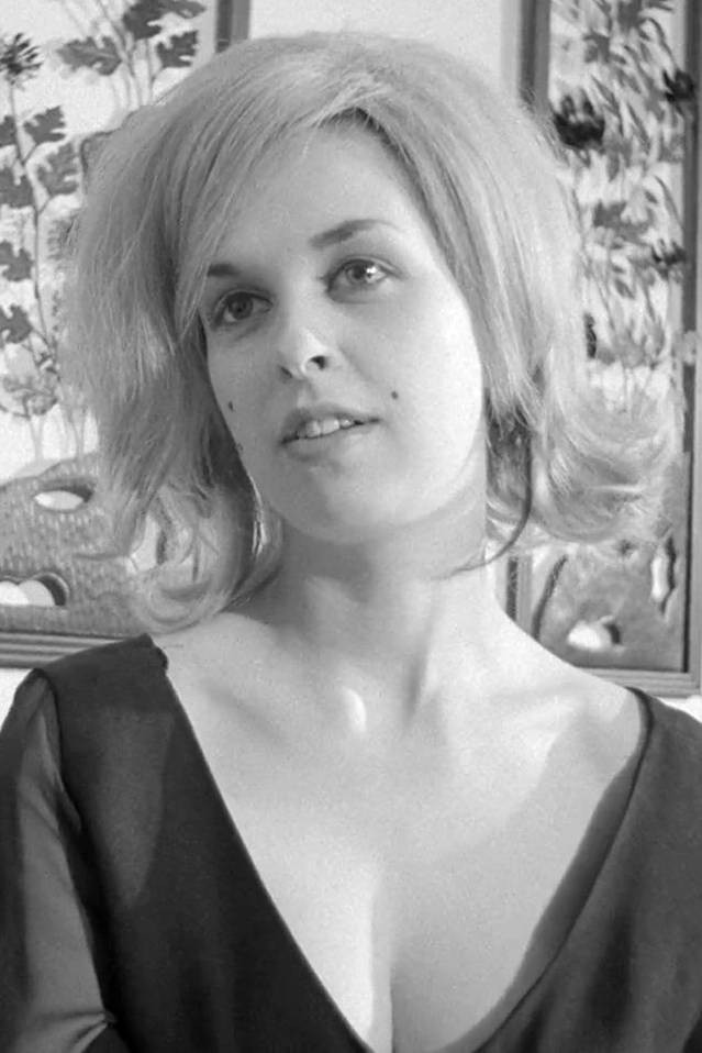 Dawn Bennett backdrop