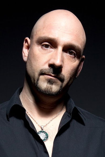 Oliver Hartmann backdrop