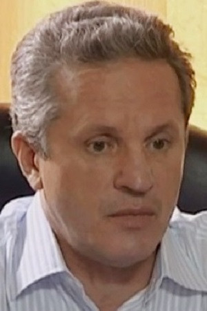 Aleksandr Mynto backdrop