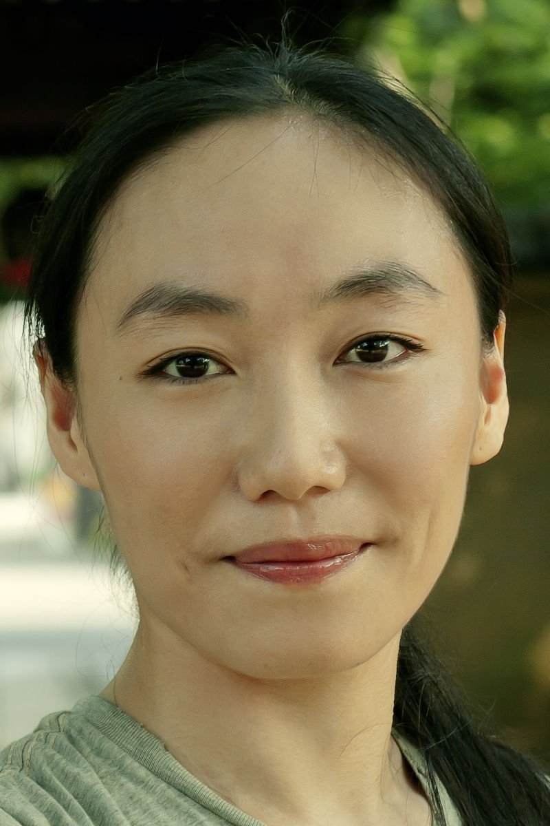 Ikuyo Kuroda backdrop