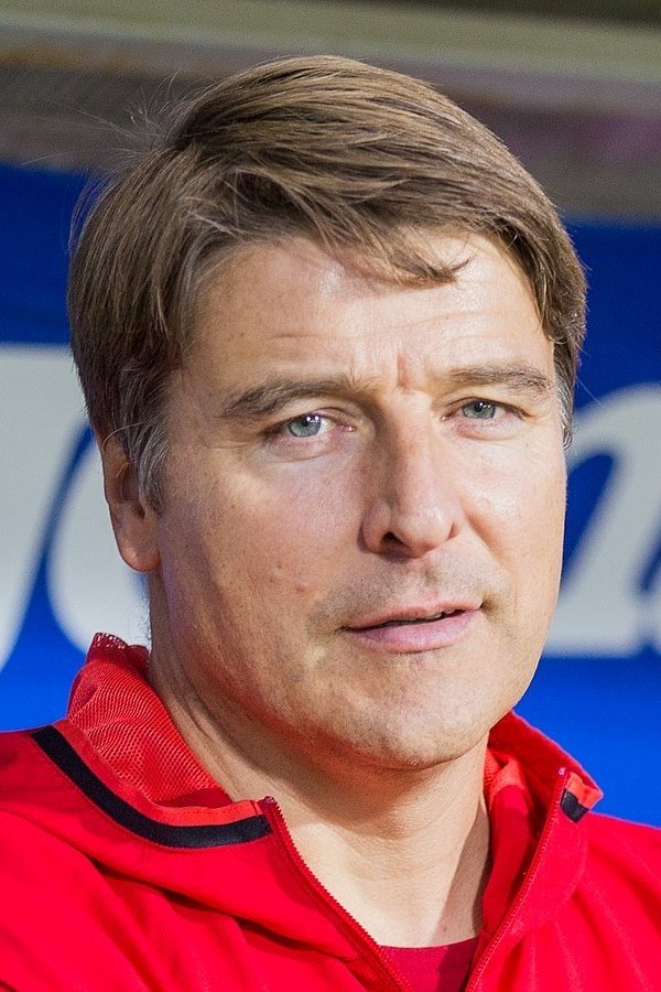 Michael Oenning backdrop