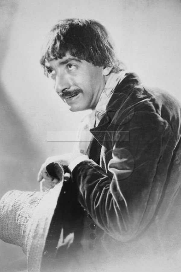 Amadeu Belluci backdrop