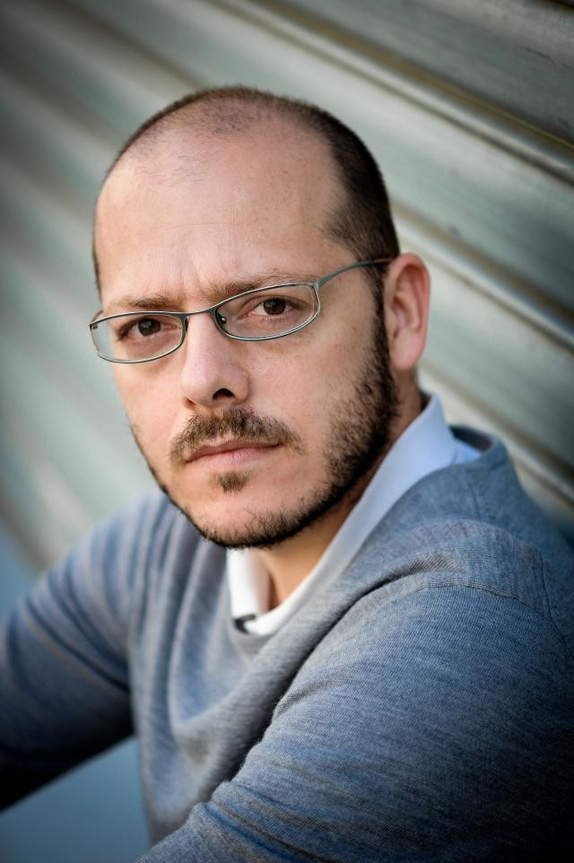 Samuel Doux backdrop