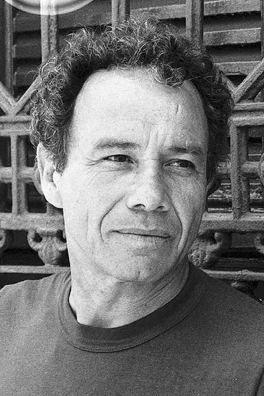 Stênio Garcia backdrop