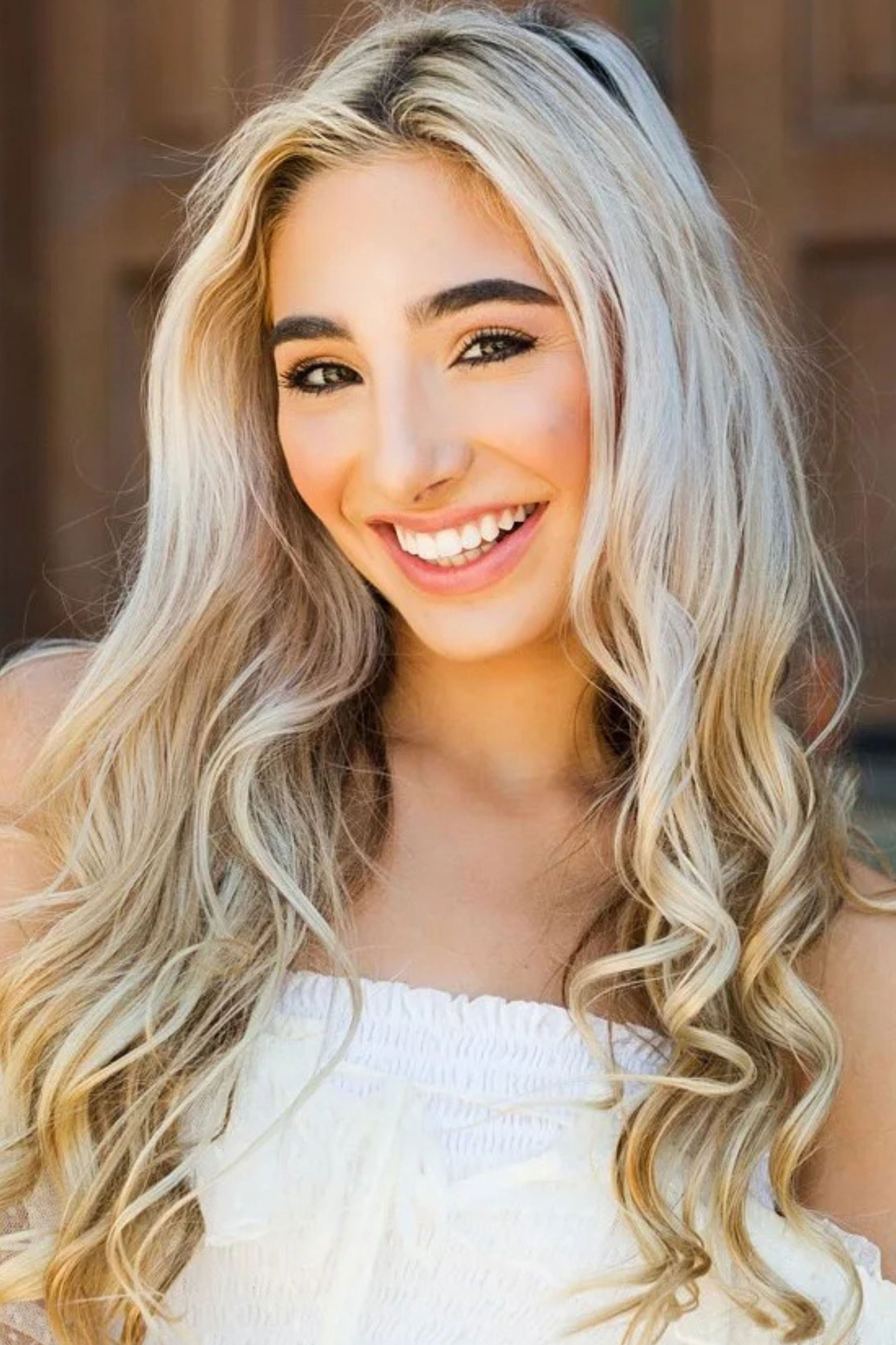 Caroline Arrington backdrop