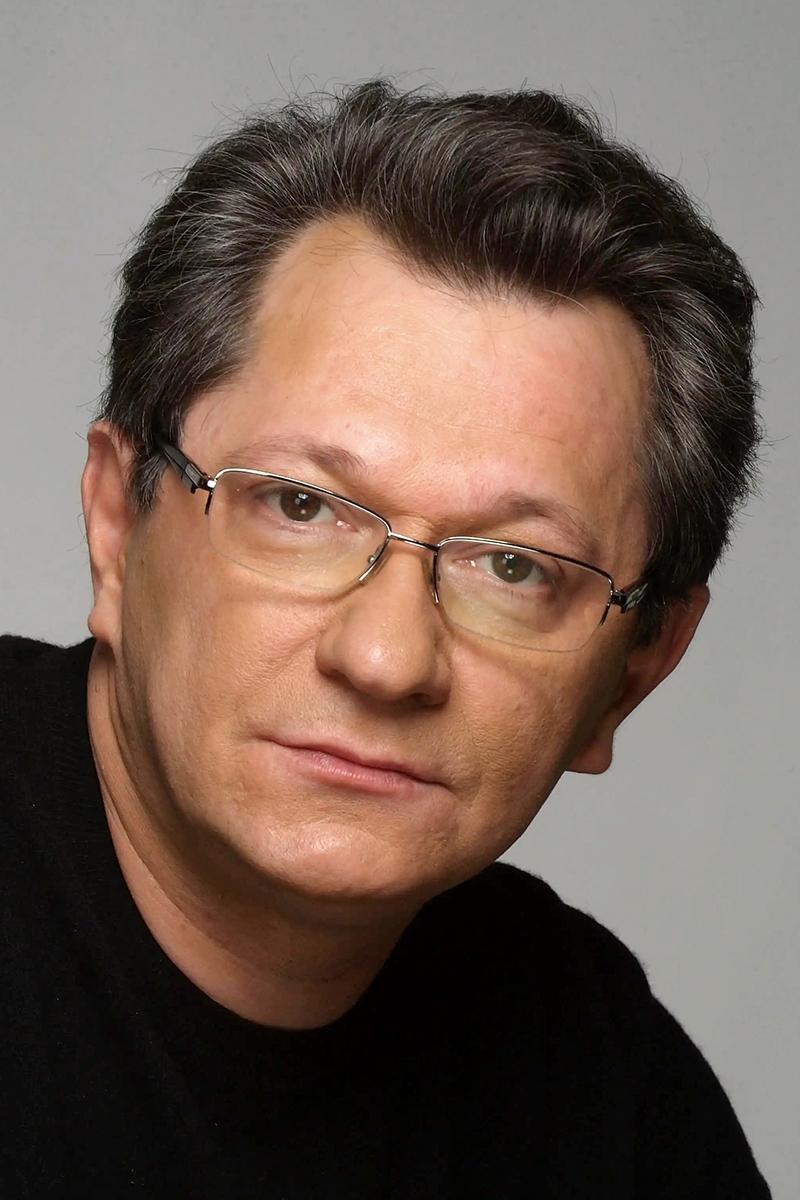 Andrey Ilin backdrop