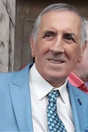 Amiran Qadeishvili backdrop