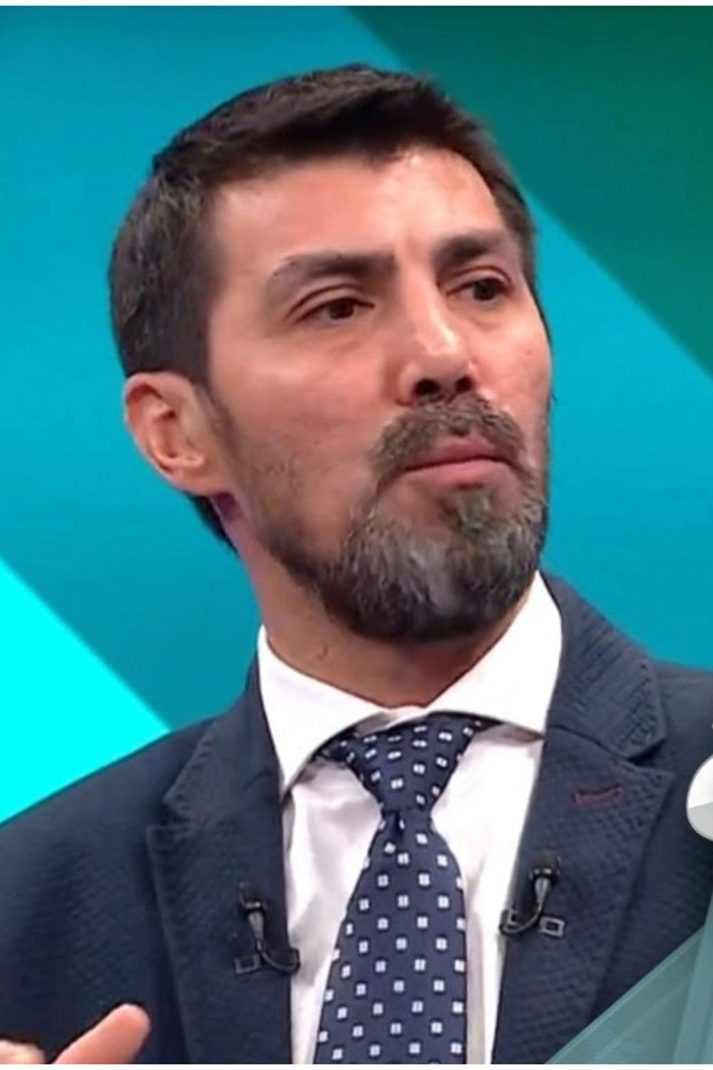 Ceyhun Eriş backdrop