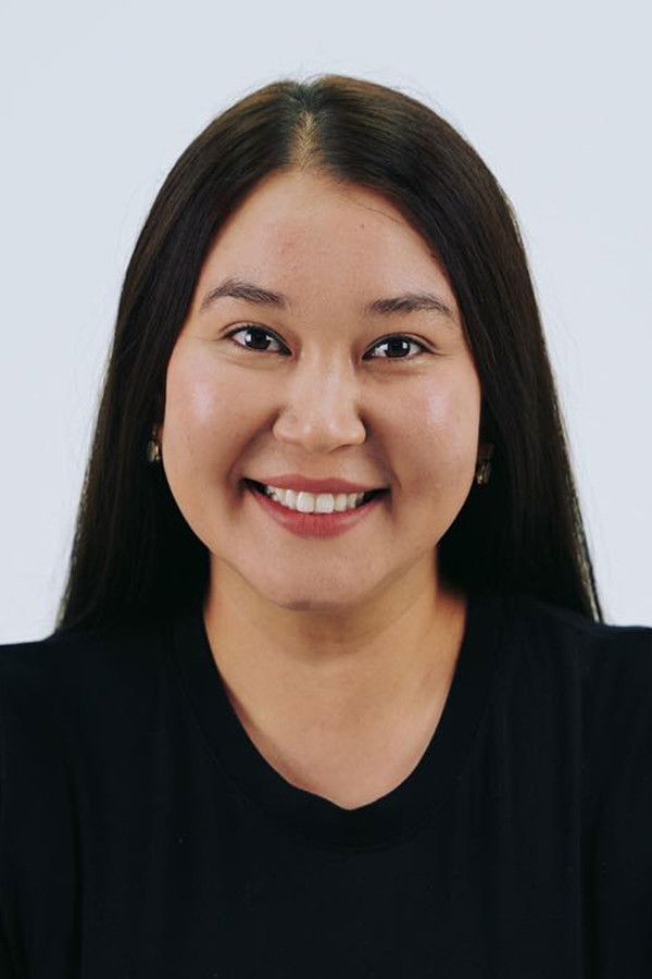 Aksuyrik Abaykyzy backdrop