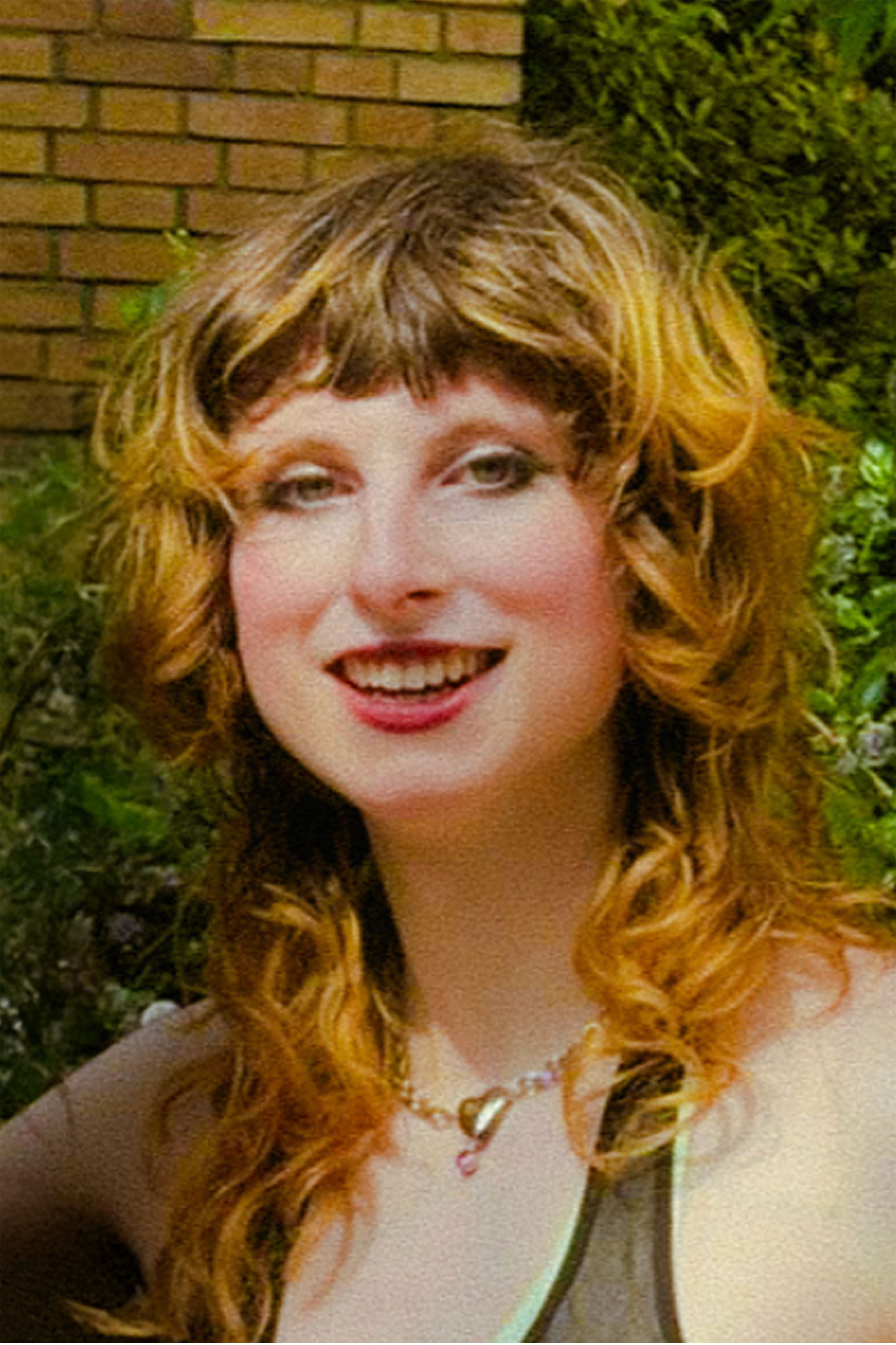 Avinoam Izrael-Davis backdrop