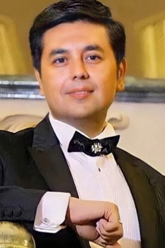 Rikhsitilla Abdullaev backdrop