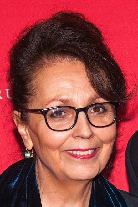 Marie Noëlle backdrop