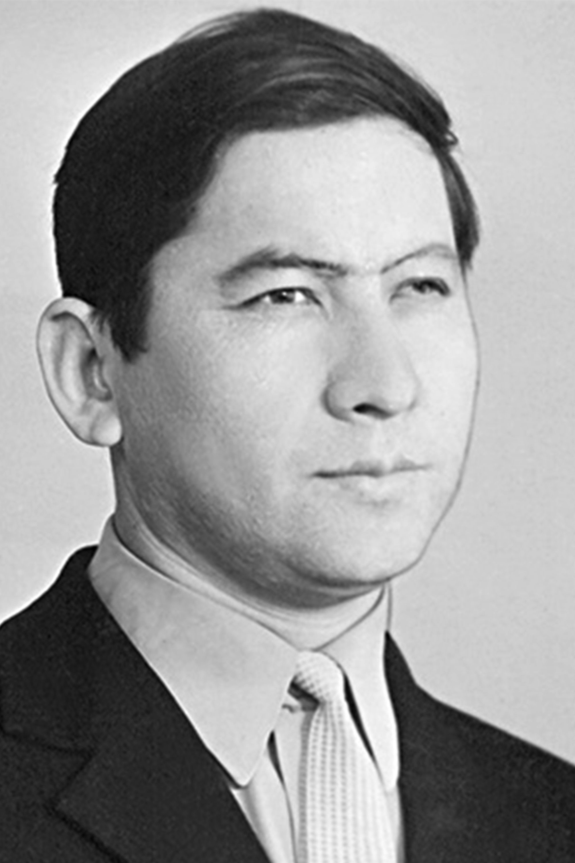 Tynymbai Nurmagambetov backdrop