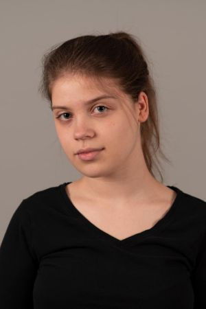 Ariana Parr backdrop