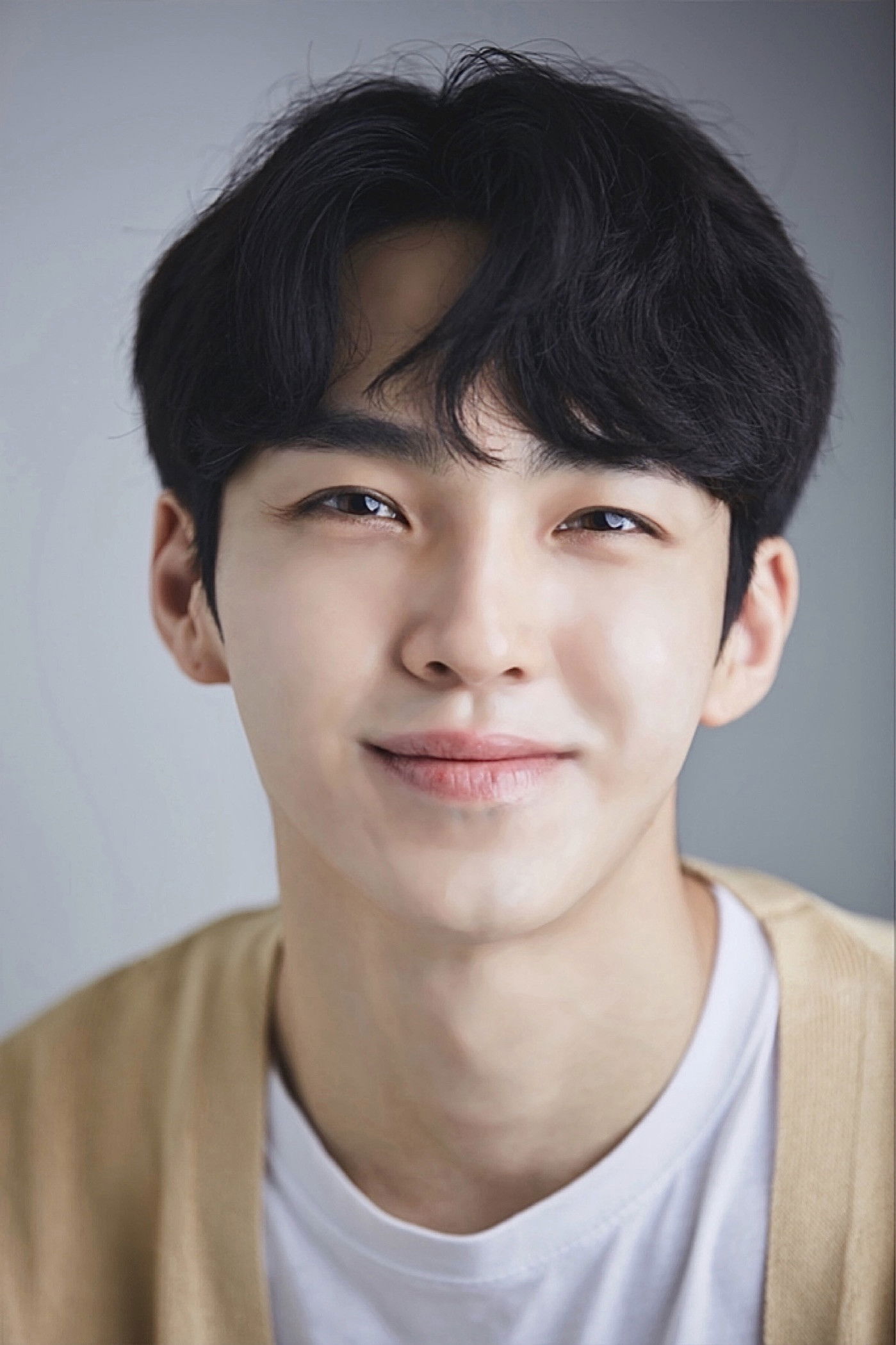 Shin Ki-seong backdrop