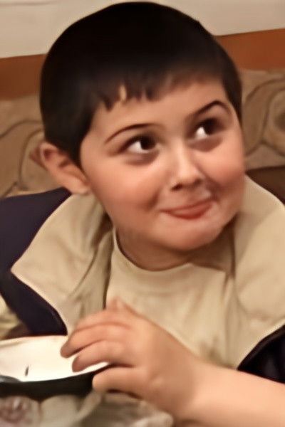 Afraz Sulaymonov backdrop