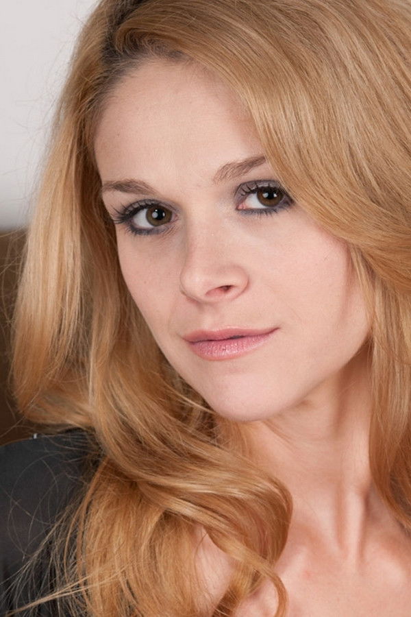 Noname Jane backdrop