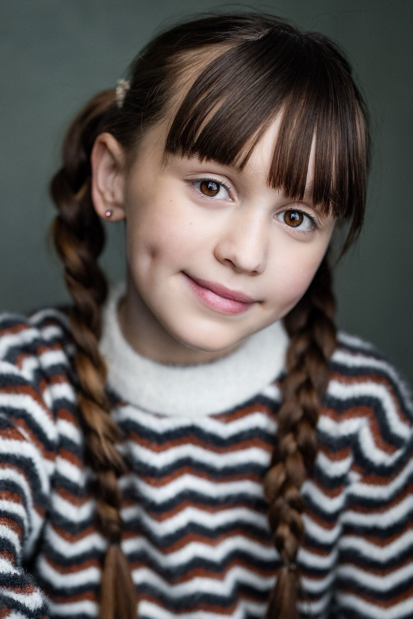 Vivienne Aarone backdrop