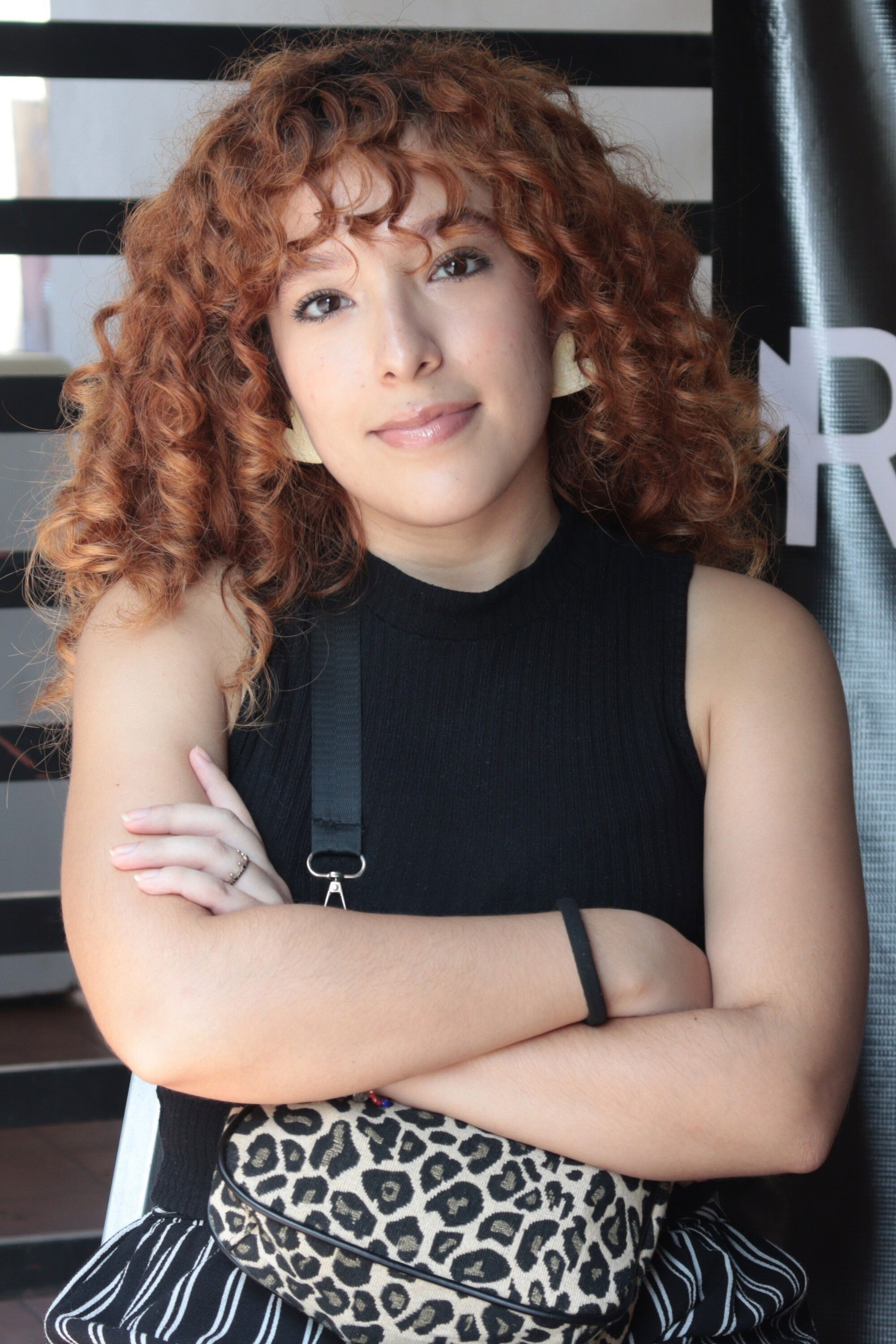 Samantha Acuña Carranza backdrop