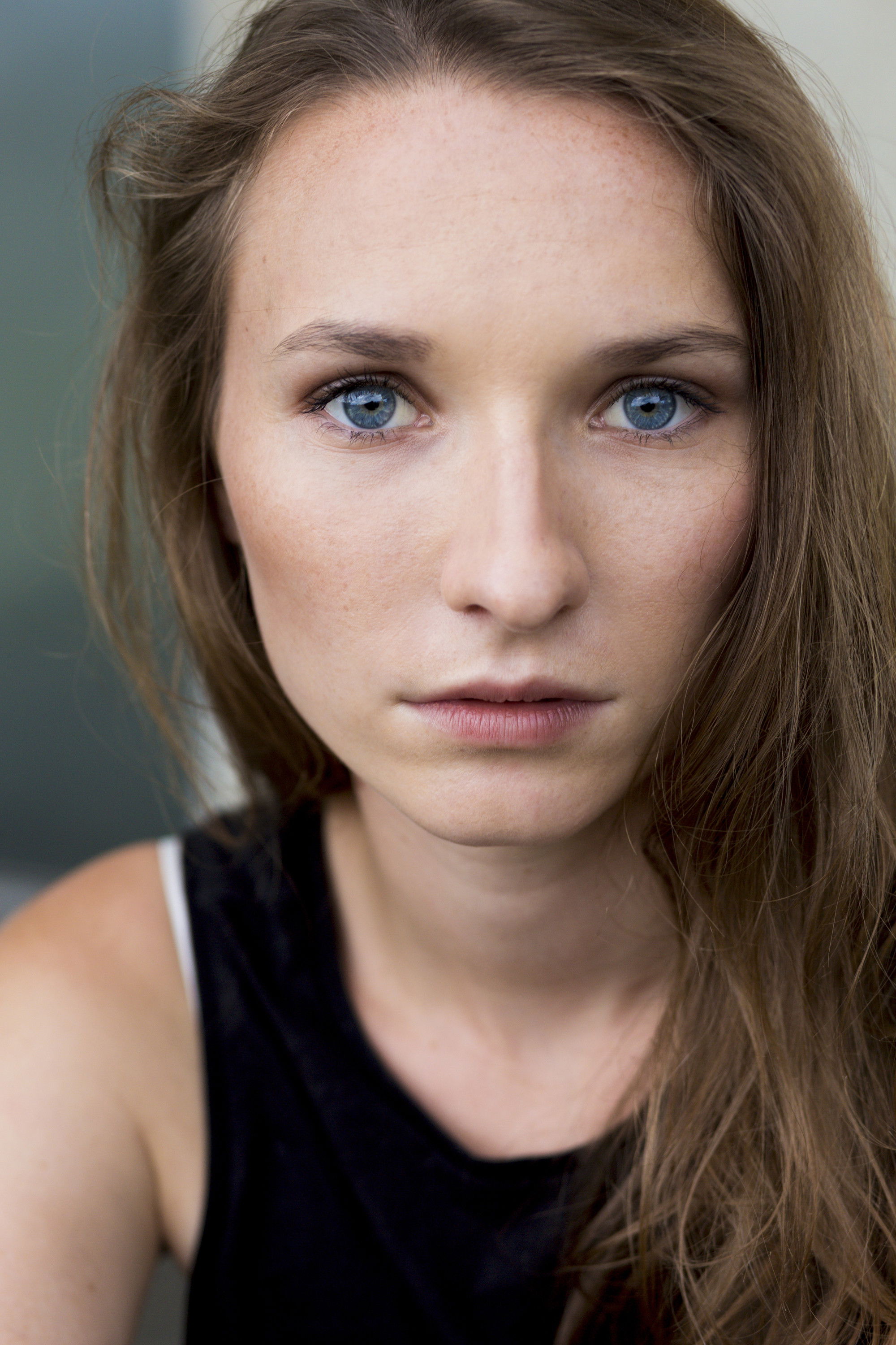 Antonia Jung backdrop