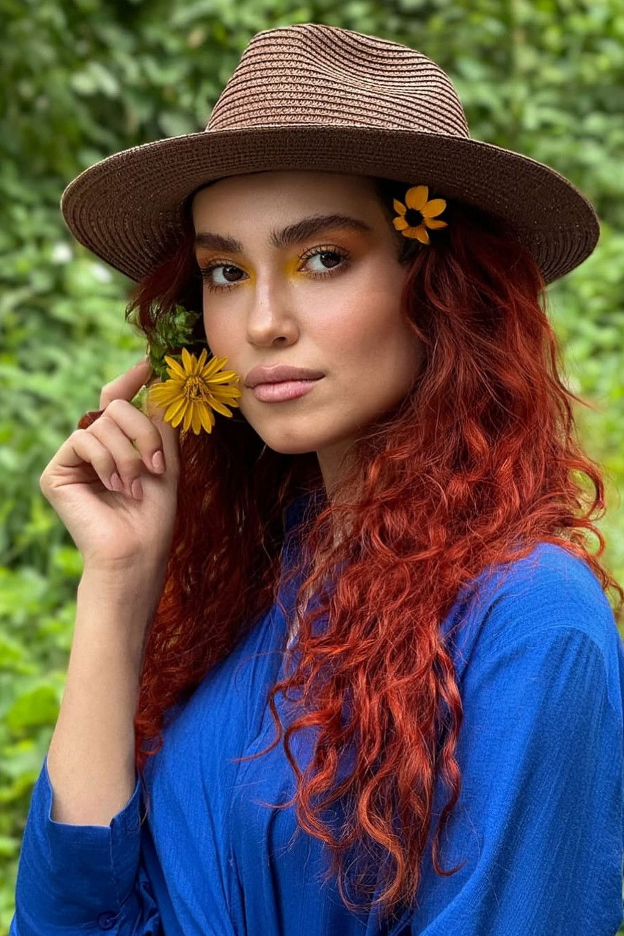 Madina Mahmudova backdrop