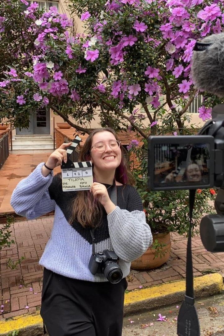 Rafaela Bastos backdrop