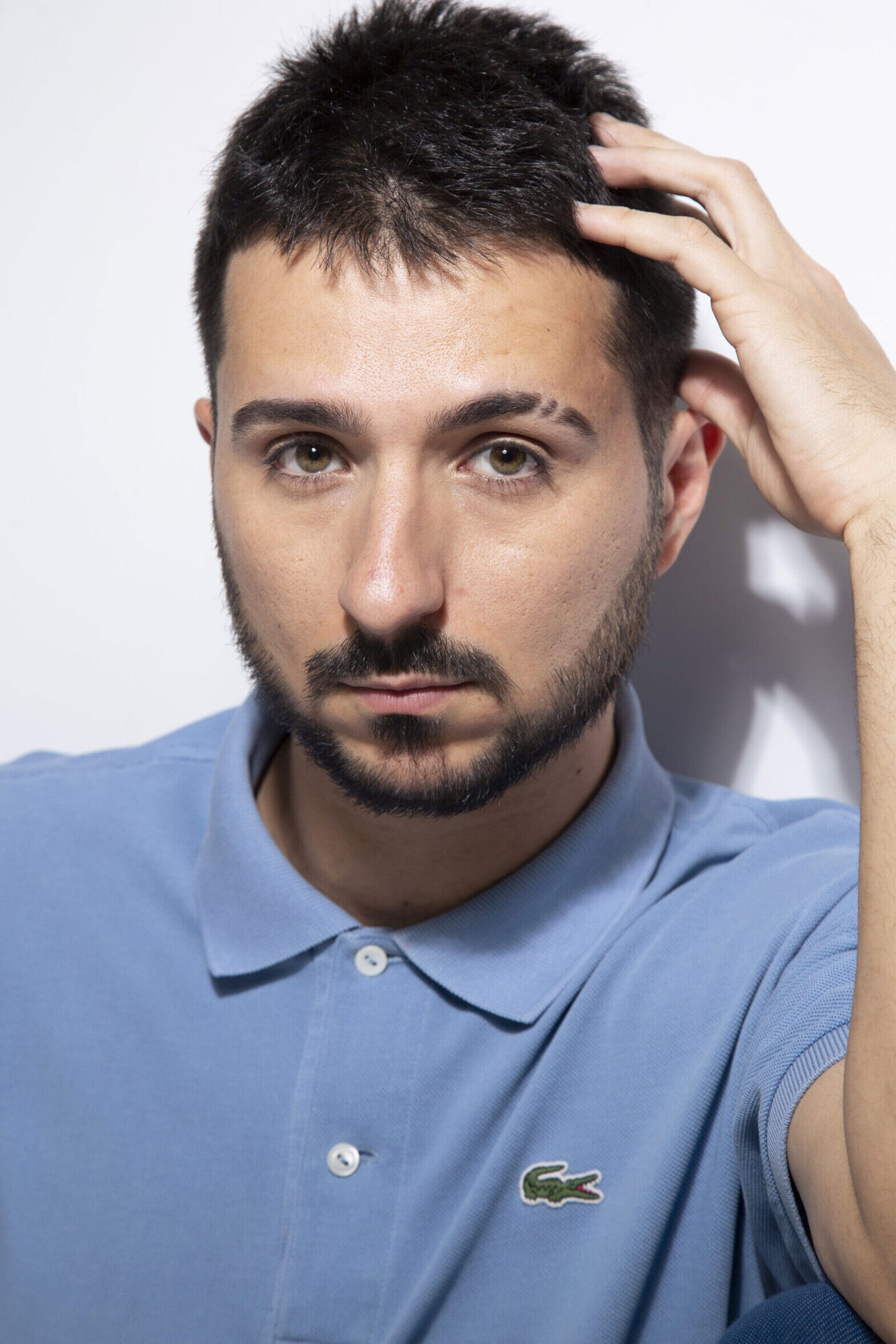 Óscar Fervaz backdrop