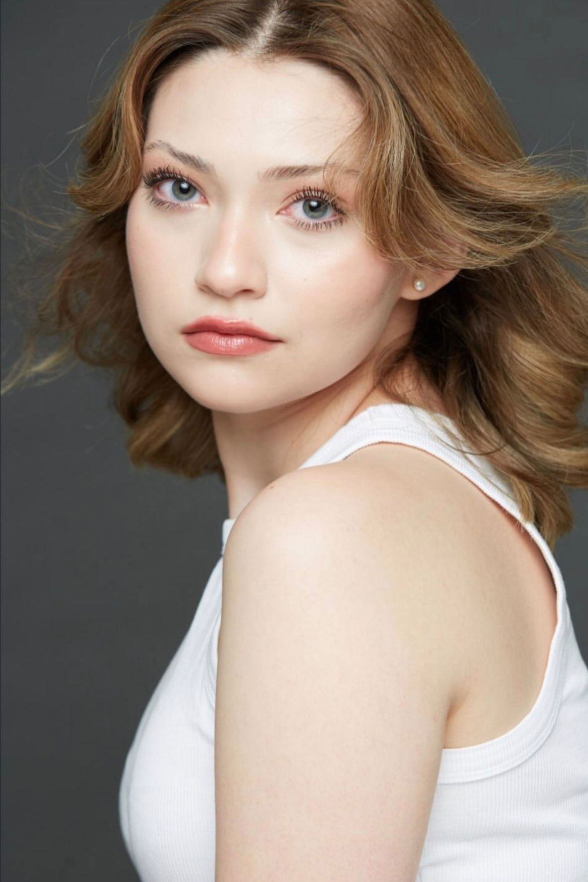 Victoria Ortega backdrop