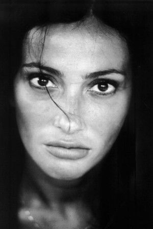 Anna Marcello backdrop