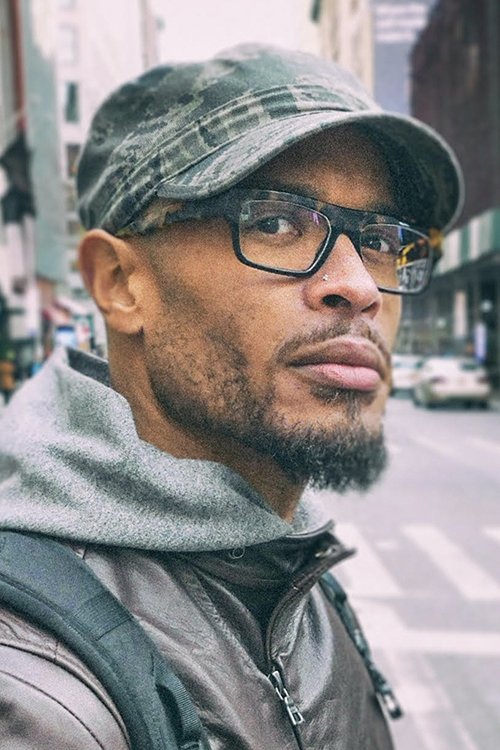 Pet Çatmon backdrop