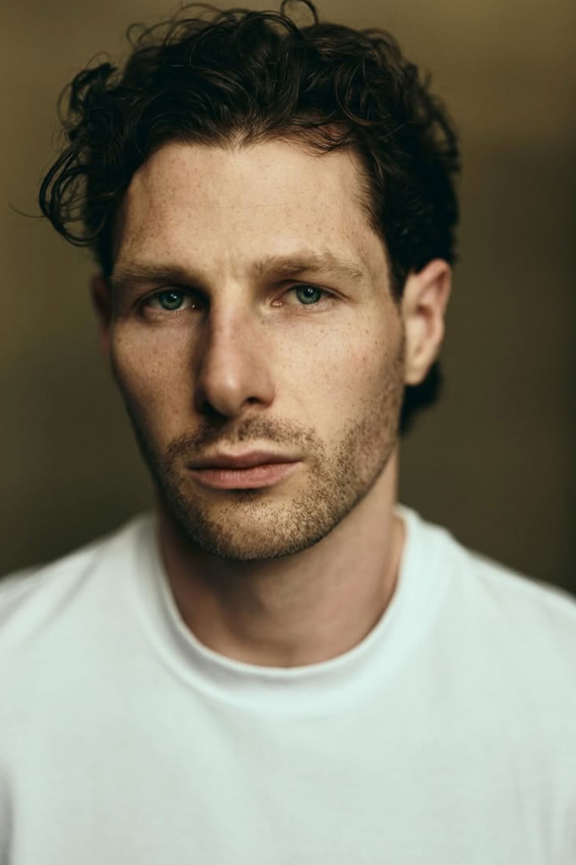 Alexander Howard backdrop