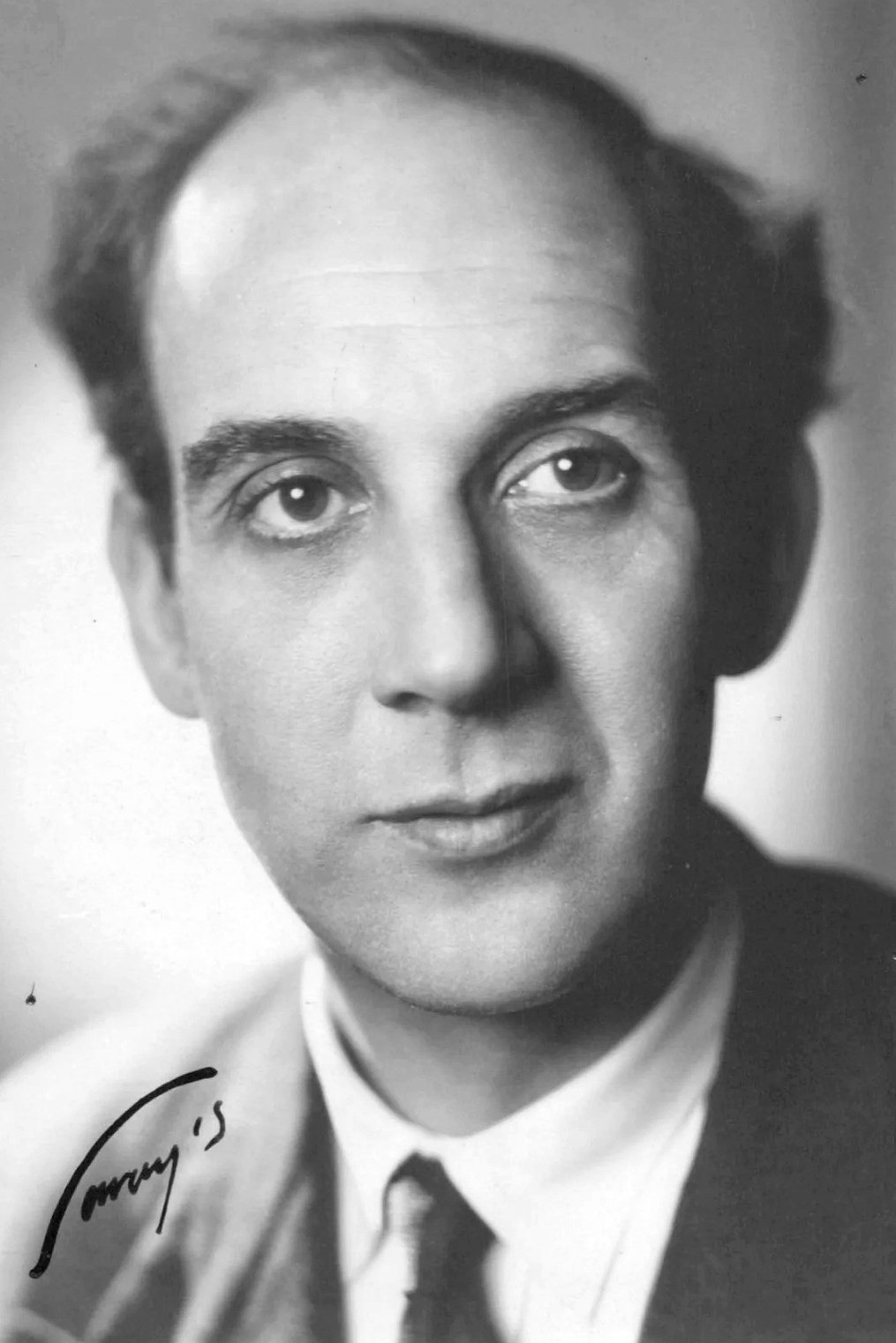 Hilding Gavle backdrop