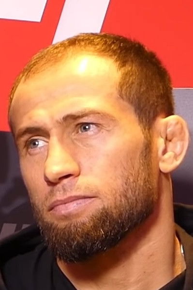 Mairbek Taisumov backdrop