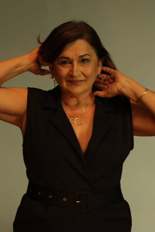 Ana Lucia Serrou backdrop