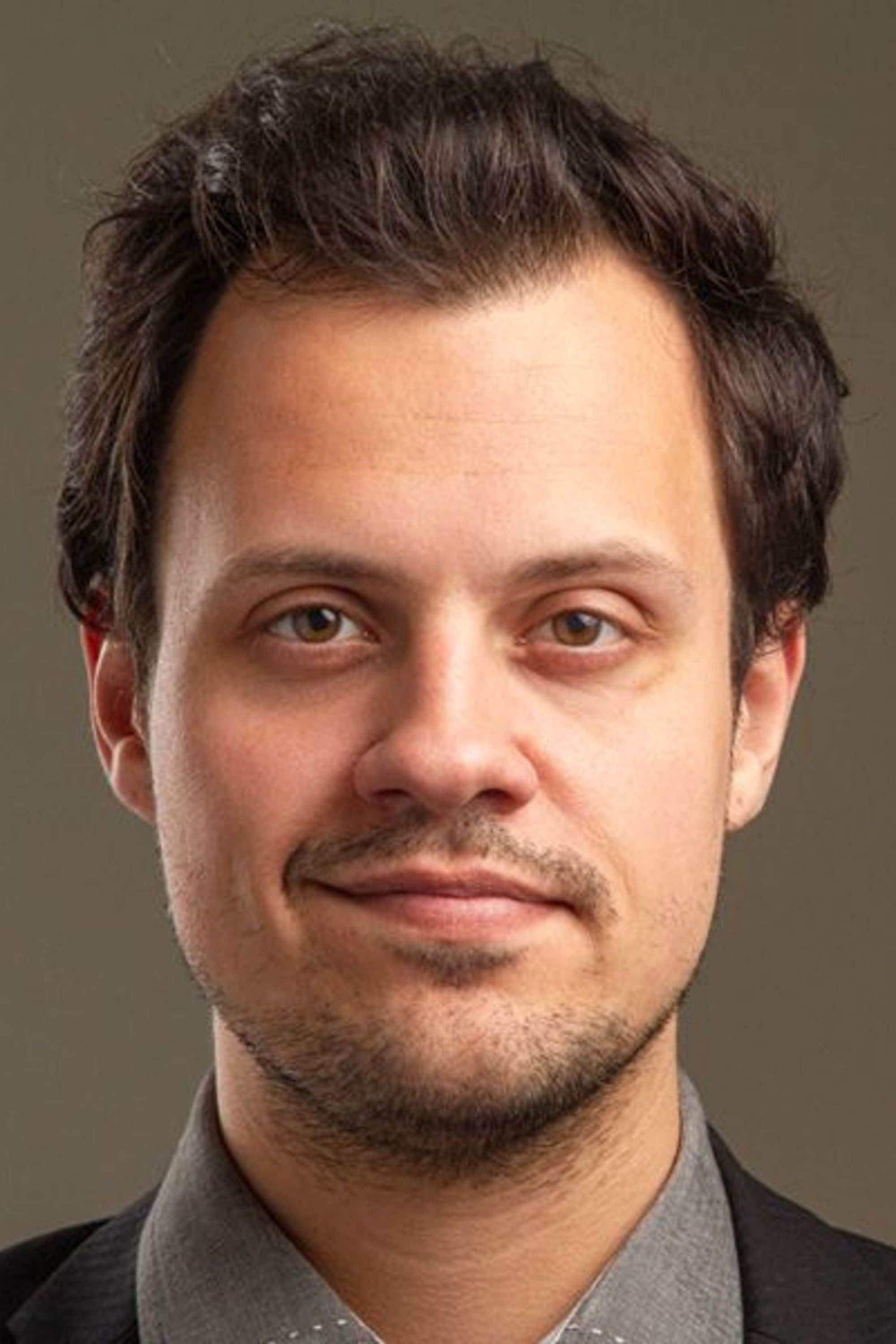 Heitor Shewchenko backdrop