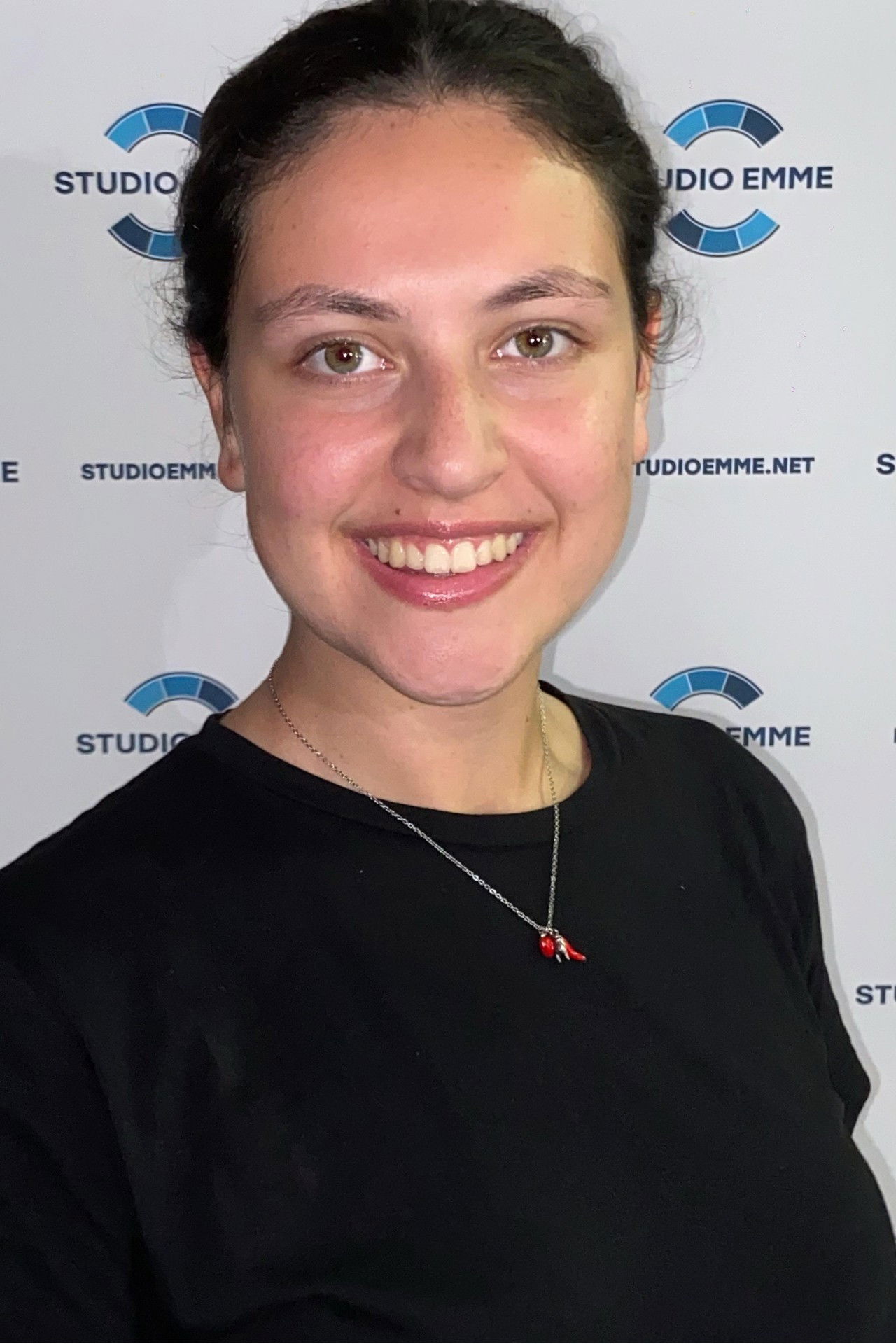 Maria Libera Casa backdrop