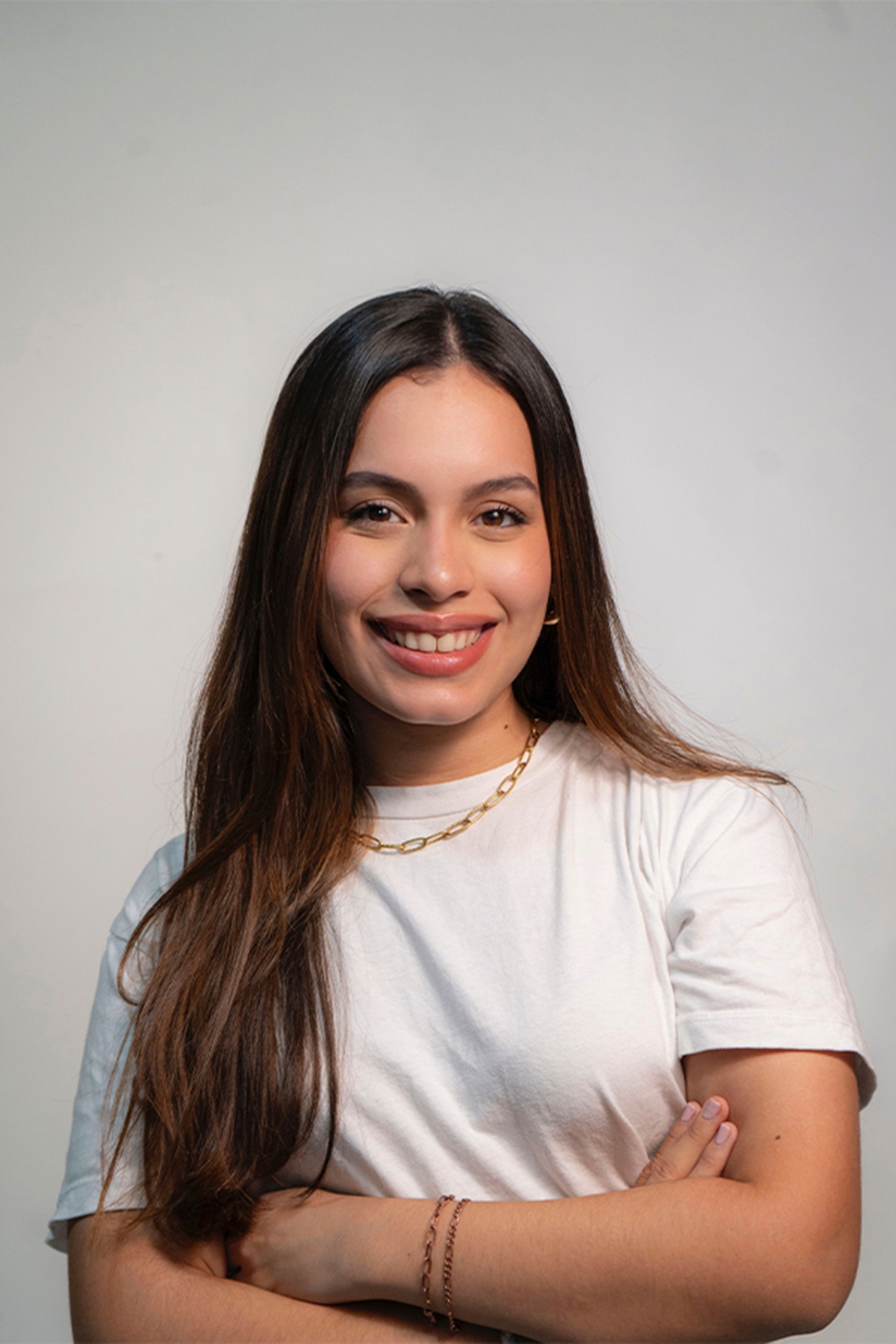 Milena Aguayo backdrop