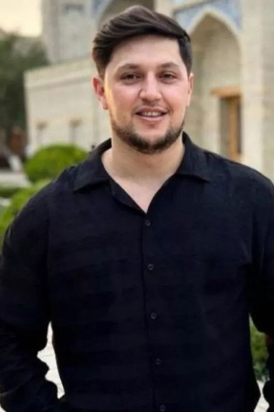 Azamat Axrorov backdrop