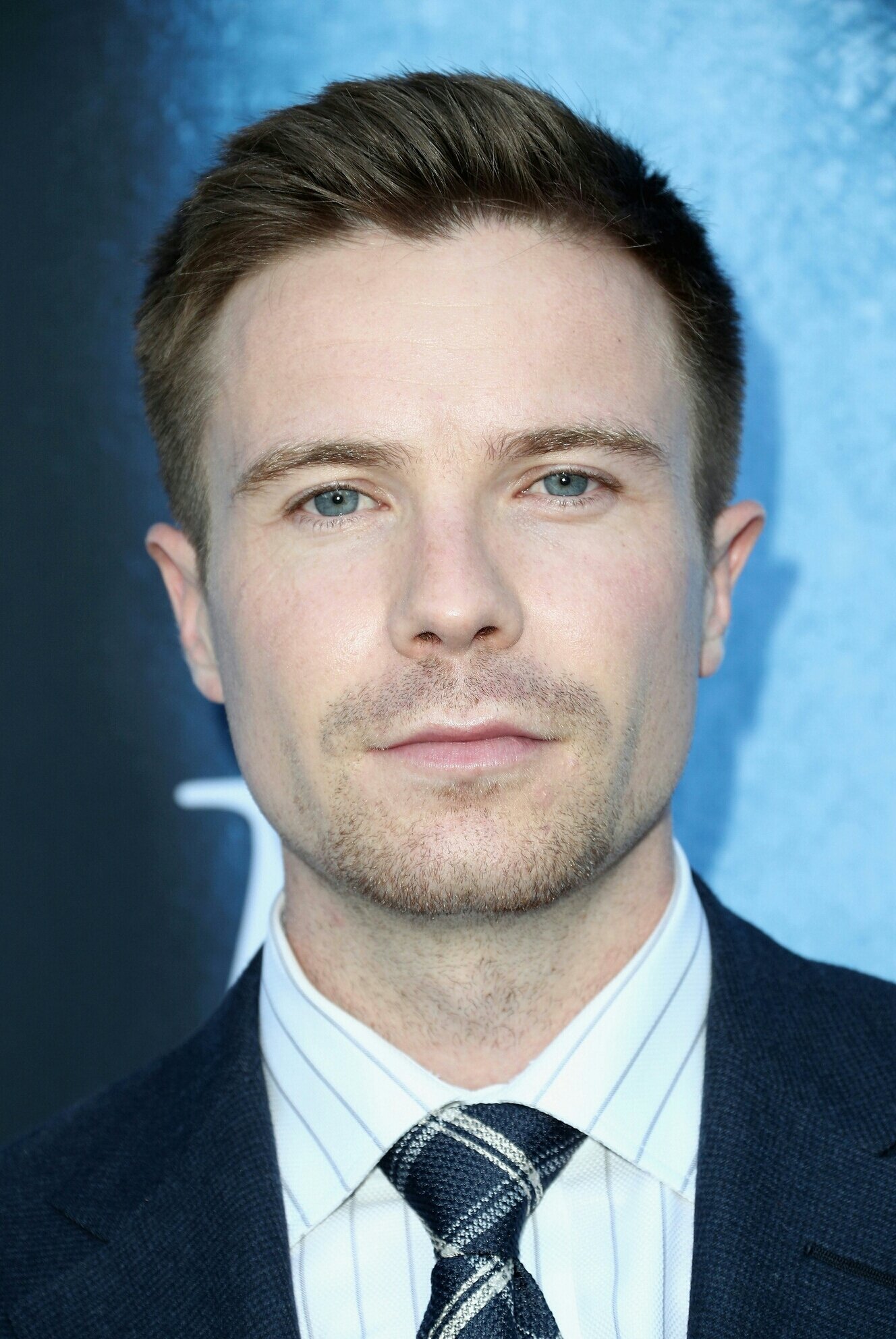 Joe Dempsie backdrop