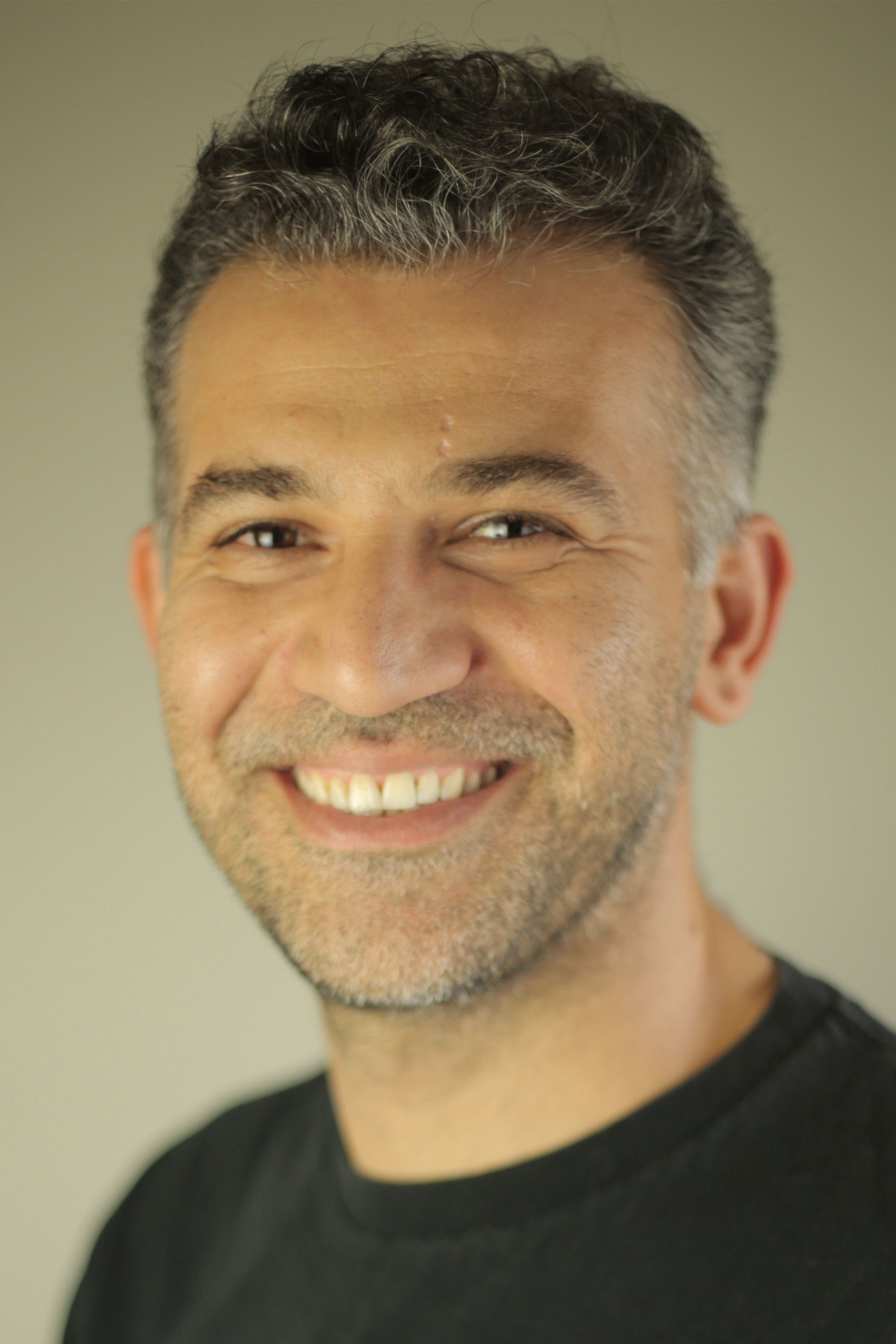 Ayhan Hulagu backdrop